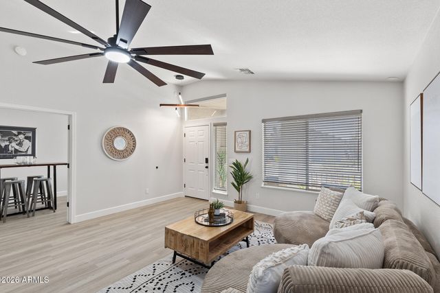 7908 W ROSE GARDEN Lane, Peoria, AZ 85382