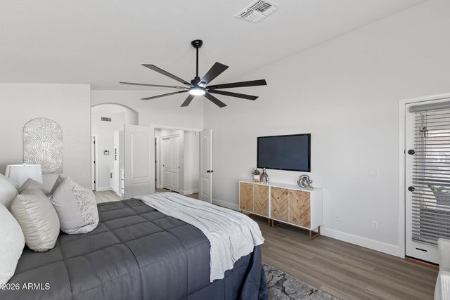 7908 W ROSE GARDEN Lane, Peoria, AZ 85382