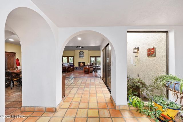 9817 N Calle Loma Linda, Oro Valley, AZ 85737