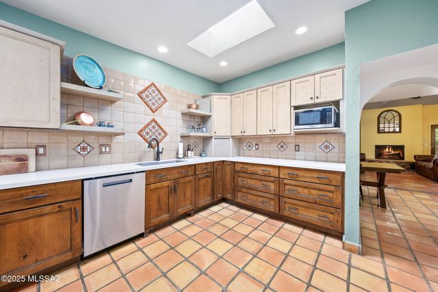 9817 N Calle Loma Linda, Oro Valley, AZ 85737