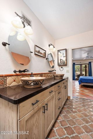 9817 N Calle Loma Linda, Oro Valley, AZ 85737