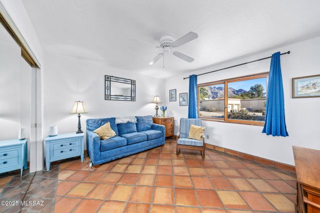 9817 N Calle Loma Linda, Oro Valley, AZ 85737