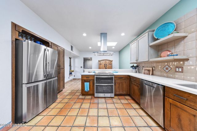 9817 N Calle Loma Linda, Oro Valley, AZ 85737