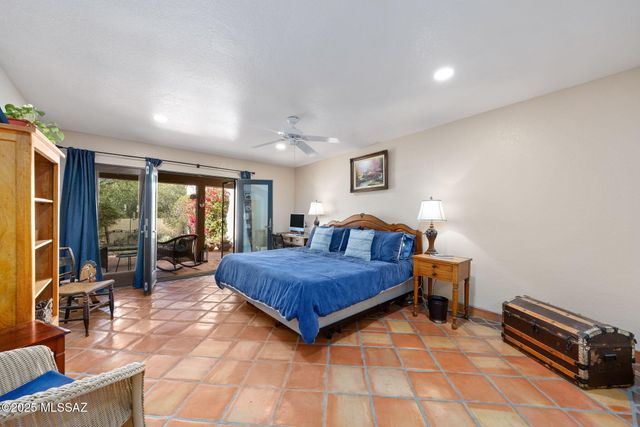 9817 N Calle Loma Linda, Oro Valley, AZ 85737