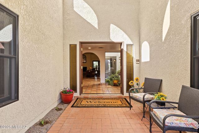 9817 N Calle Loma Linda, Oro Valley, AZ 85737