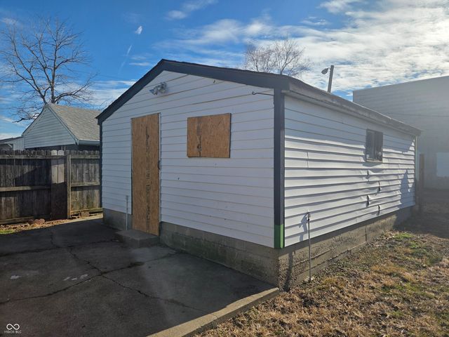 2339 Hoyt Avenue, Indianapolis, IN 46203