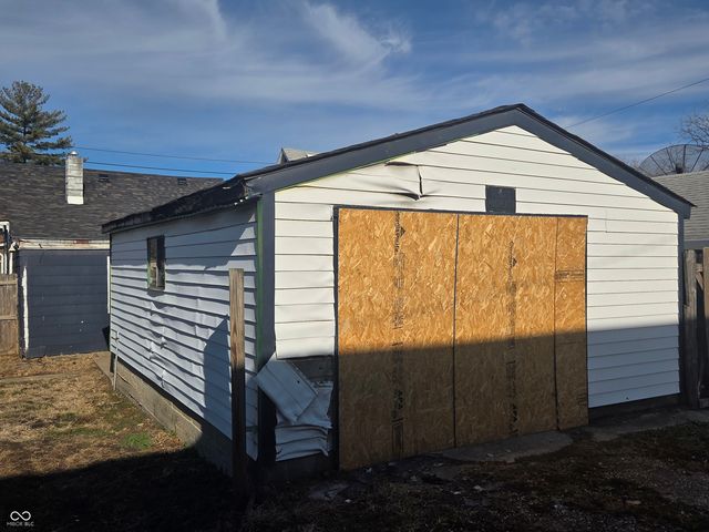 2339 Hoyt Avenue, Indianapolis, IN 46203