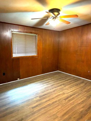 43 S Meadowcliff Drive, Little Rock, AR 72209