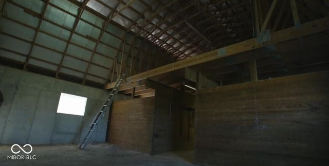 550 N Helton Road, Springville, IN 47462