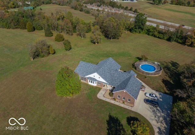 550 N Helton Road, Springville, IN 47462