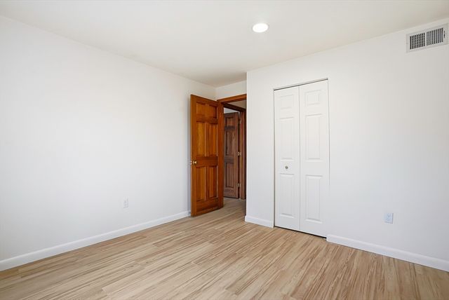 59 School St B12, Northborough, MA 01532