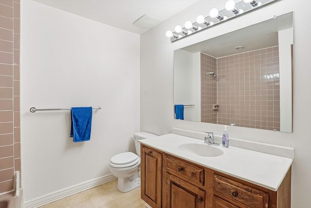 59 School St B12, Northborough, MA 01532