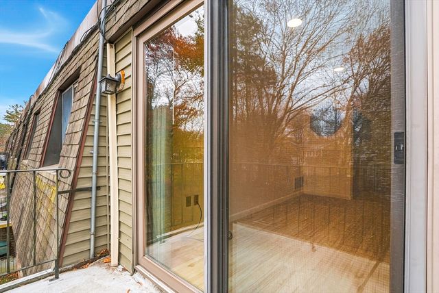 59 School St B12, Northborough, MA 01532