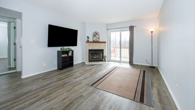 1010 Arlene Court 5, Bloomington, IL 61701