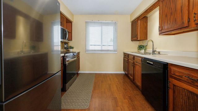 1010 Arlene Court 5, Bloomington, IL 61701