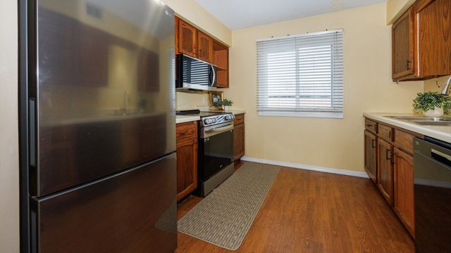 1010 Arlene Court 5, Bloomington, IL 61701