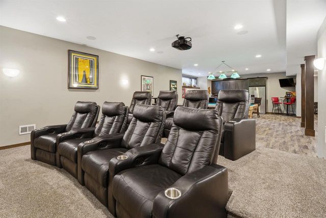 227 PETERLYNN DRIVE, Wrightstown, WI 54180