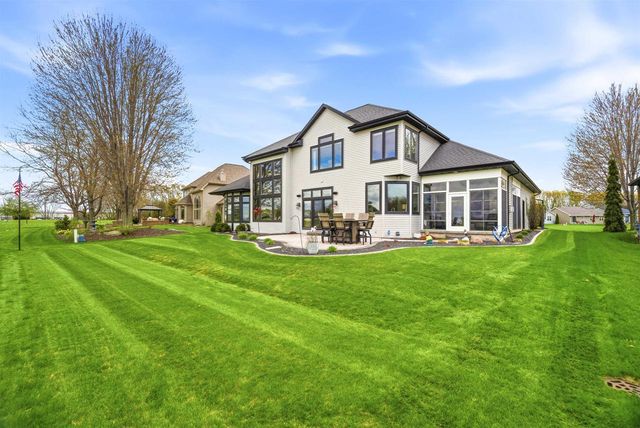 227 PETERLYNN DRIVE, Wrightstown, WI 54180