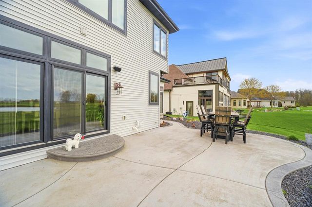 227 PETERLYNN DRIVE, Wrightstown, WI 54180
