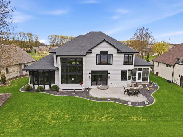 227 PETERLYNN DRIVE, Wrightstown, WI 54180