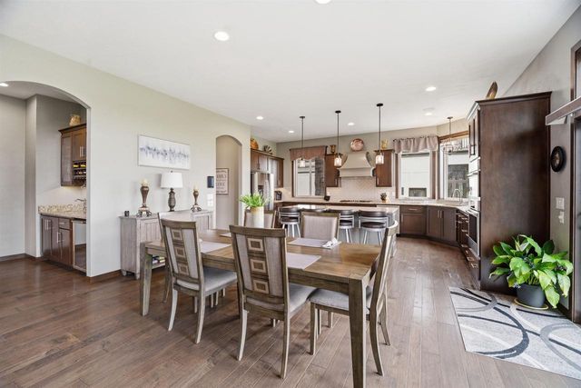 227 PETERLYNN DRIVE, Wrightstown, WI 54180