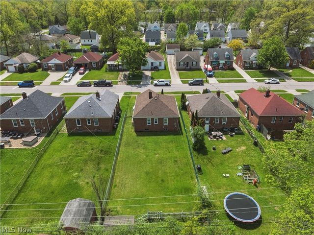2430 Fortune Avenue, Parma, OH 44134
