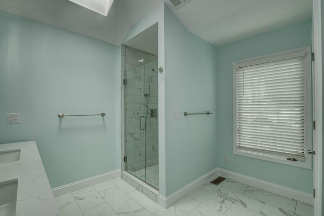 1025 Jackson Road, Park Hills, KY 41011
