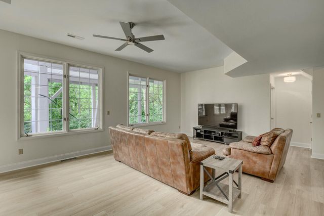 1025 Jackson Road, Park Hills, KY 41011