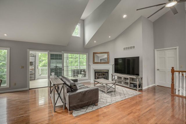 1025 Jackson Road, Park Hills, KY 41011