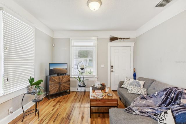 1206 E FRIERSON AVENUE B, Tampa, FL 33603