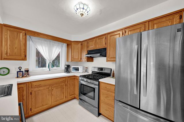 37 GREEN AVE, Lawrenceville, NJ 08648