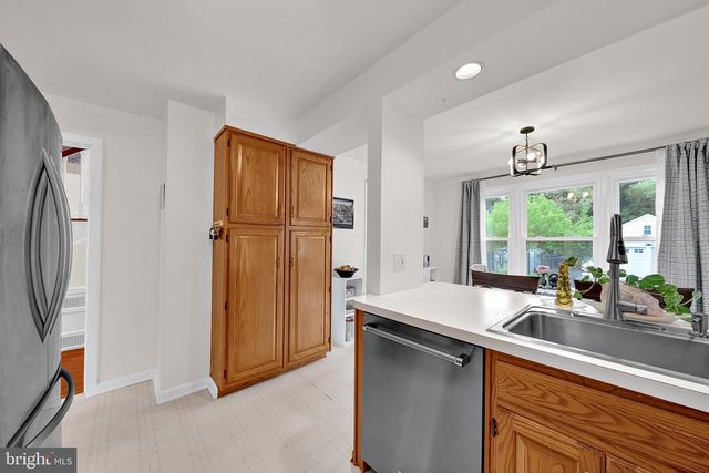 37 GREEN AVE, Lawrenceville, NJ 08648
