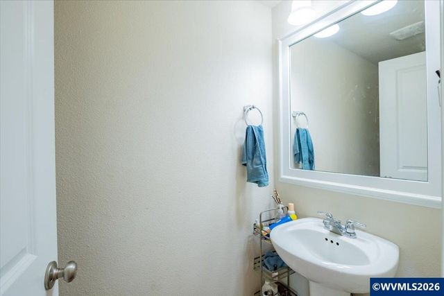 2952 NW Persimmon Wy, Albany, OR 97321
