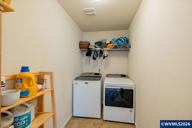 2952 NW Persimmon Wy, Albany, OR 97321