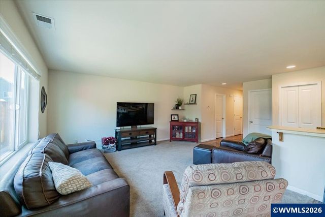 2952 NW Persimmon Wy, Albany, OR 97321