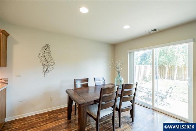 2952 NW Persimmon Wy, Albany, OR 97321