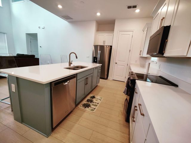 7703 NEMOURS PARKWAY, Orlando, FL 32827