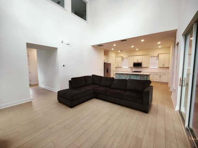 7703 NEMOURS PARKWAY, Orlando, FL 32827