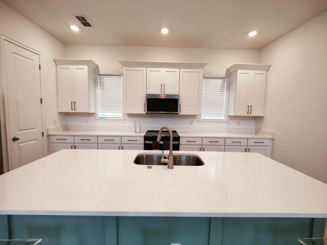 7703 NEMOURS PARKWAY, Orlando, FL 32827