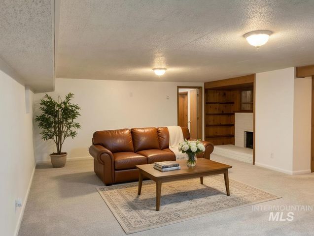 1131 11th Ave E, Twin Falls, ID 83301