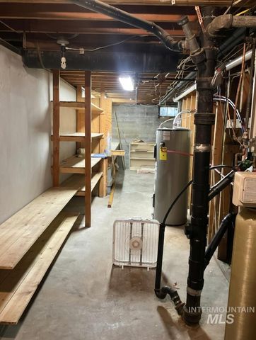 1131 11th Ave E, Twin Falls, ID 83301