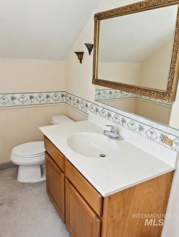 1131 11th Ave E, Twin Falls, ID 83301