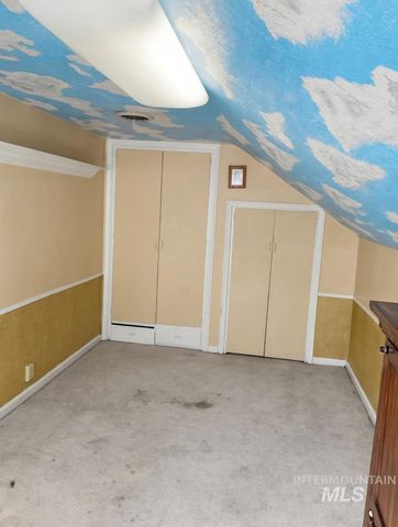 1131 11th Ave E, Twin Falls, ID 83301