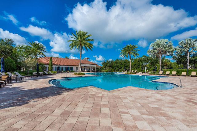 3425 Siena Circle, Wellington, FL 33414