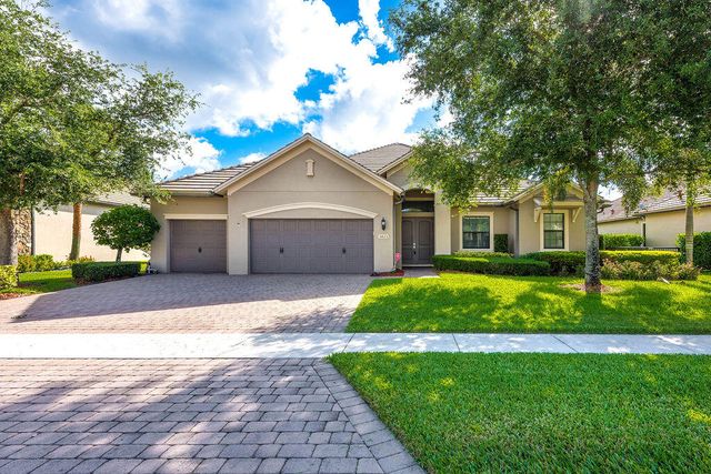 3425 Siena Circle, Wellington, FL 33414