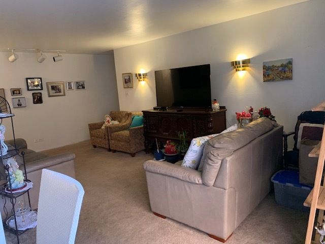 9721 S Keeler Avenue 102, Oak Lawn, IL 60453