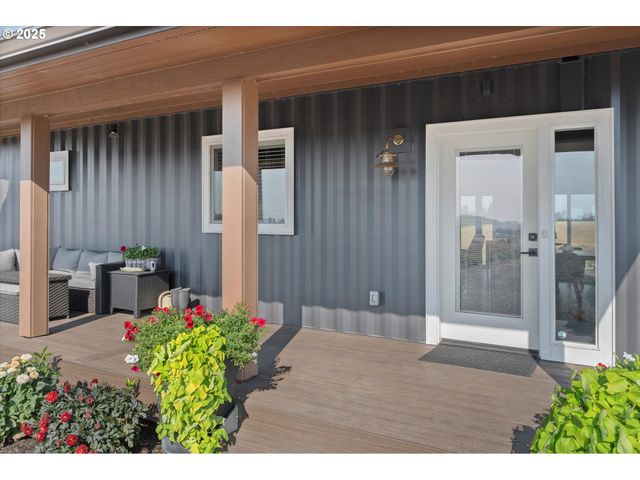 16710 S GERBER Rd, Oregon City, OR 97045