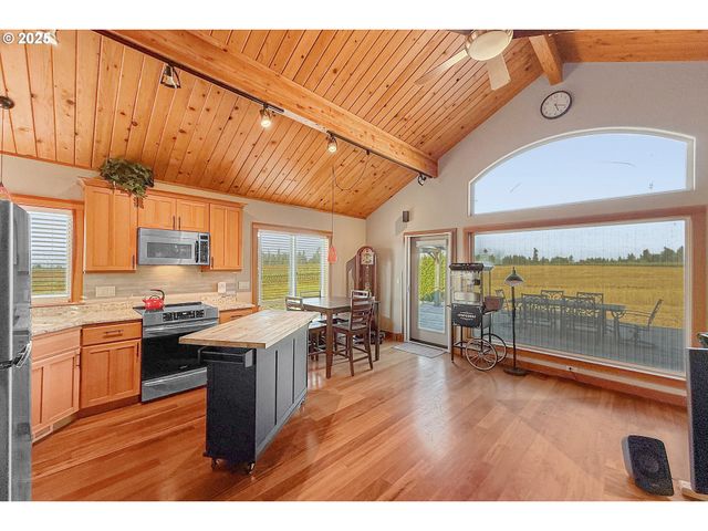 16710 S GERBER Rd, Oregon City, OR 97045