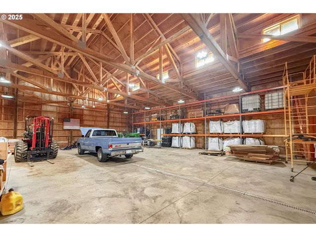 16710 S GERBER Rd, Oregon City, OR 97045
