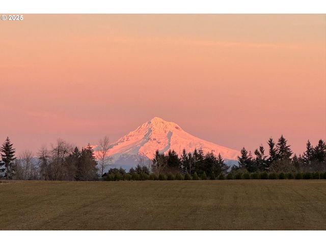16710 S GERBER Rd, Oregon City, OR 97045